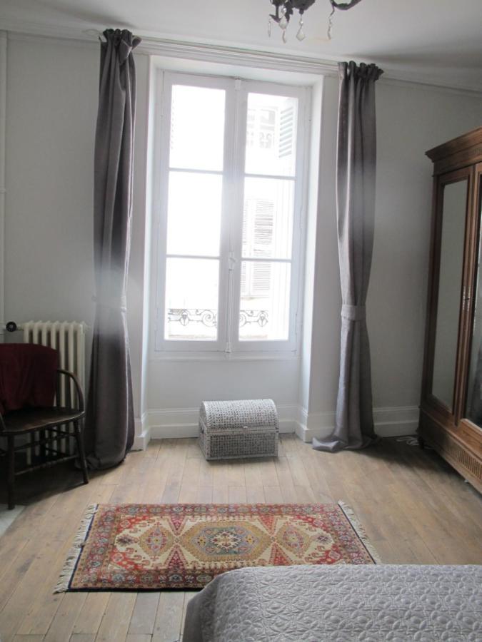 ChezLola Panzió Civray  Kültér fotó